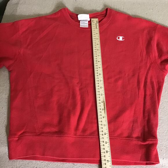 Champion Woman Sweatshirt Sz. Med Red Vintage Cropped Sweatshirt Comfy Y2k EUC - Picture 6 of 9
